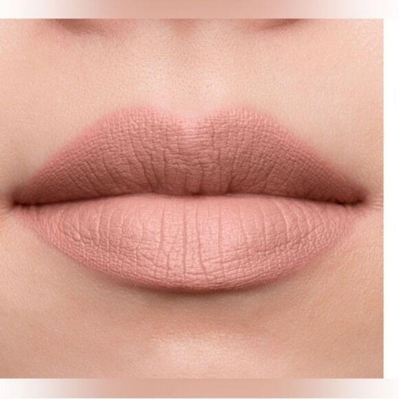 Jeffree Star Lipstick Mannequin Matte Finish and Defined Edges - Picture 2 of 2